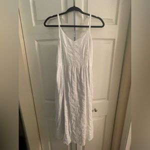 Old Navy maxi dress with pockets. Size medium.